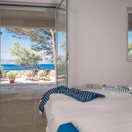 Aqua Villa *